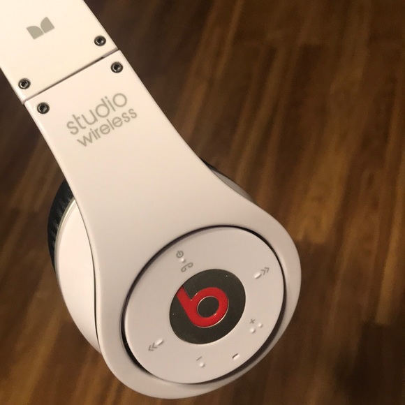 Beats Studio Wireless. - Picture 4 of 5